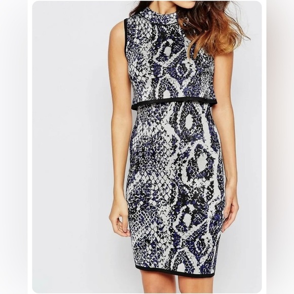 French Connection Dresses & Skirts - French Connection | NWT Blue Spotlight Sleeveless Snake-Print Dress Sz 6